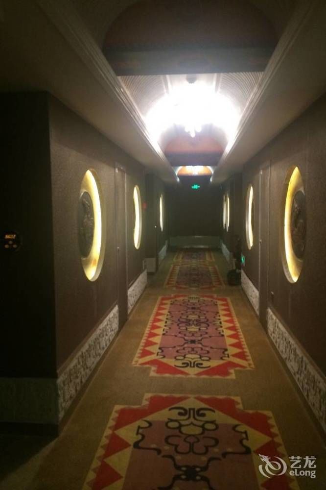 Xichang Cloizon Hotel Exterior foto